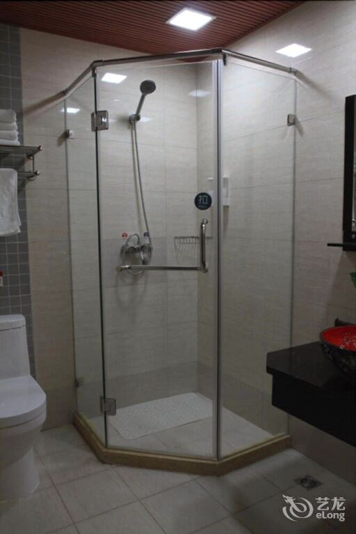 Пекин: Homeinn Selected Hotel (Beijing Tsinghua University Wudaokou Subway Station)