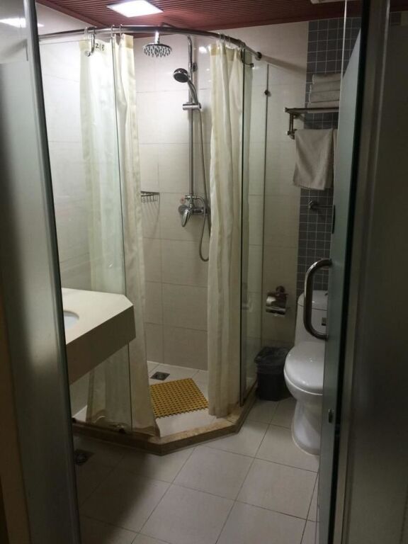 Пекин: Homeinn Selected Hotel (Beijing Tsinghua University Wudaokou Subway Station)