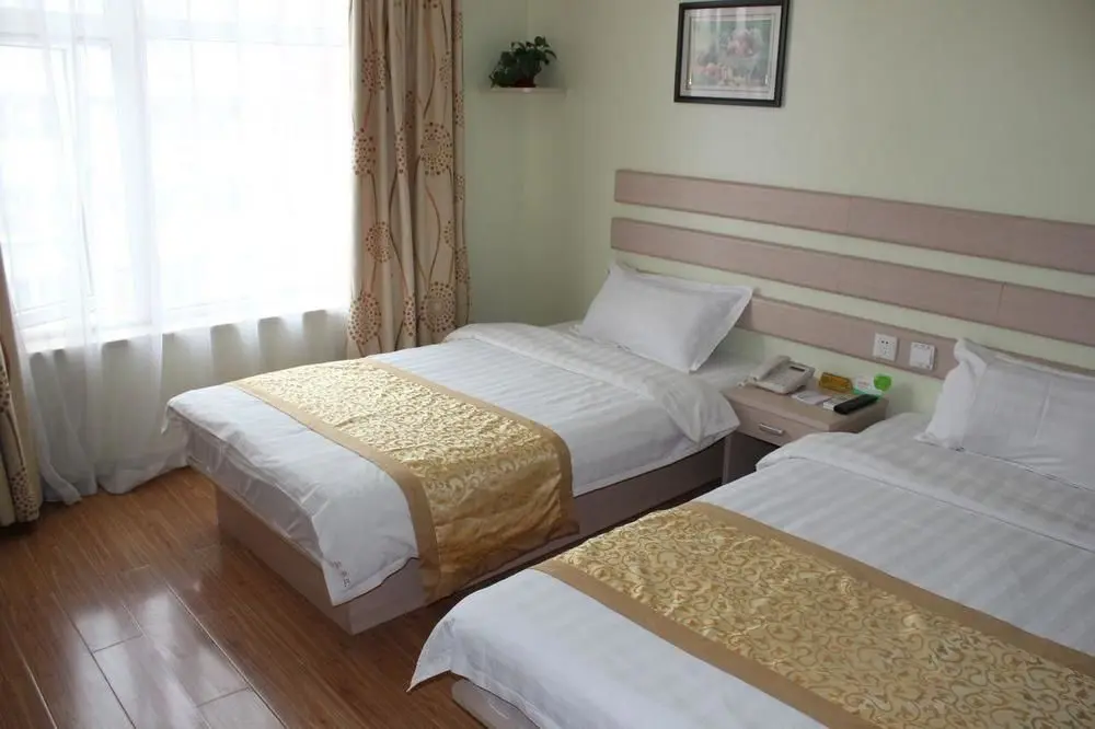 Пекин: Homeinn Selected Hotel (Beijing Tsinghua University Wudaokou Subway Station)