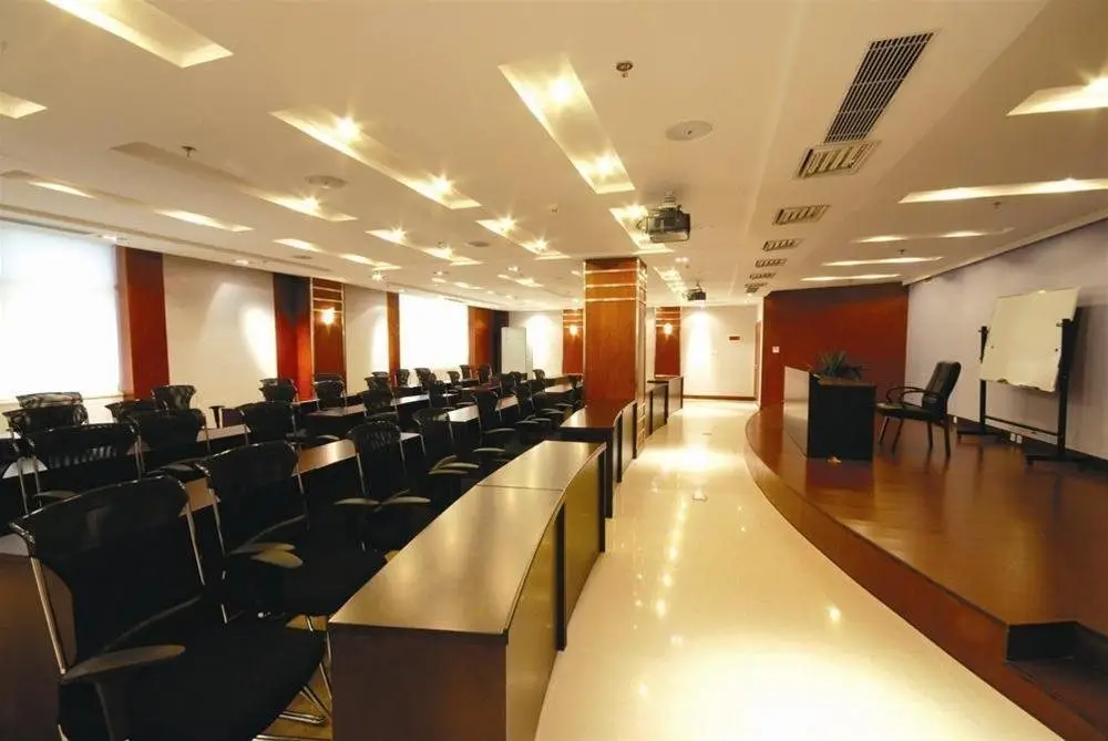 Куньмин: Baishite Business Terminal Hotel