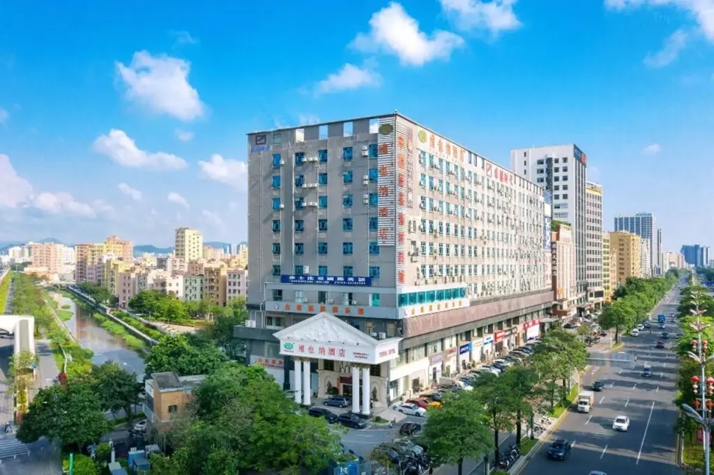 Шэньчжэнь: Vienna Hotel Shenzhen Shajing Zhongxin Road