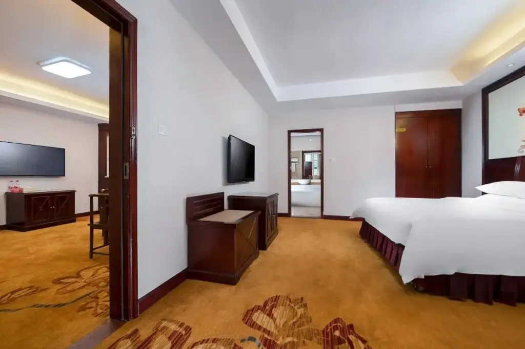Шэньчжэнь: Vienna Hotel Shenzhen Shajing Zhongxin Road