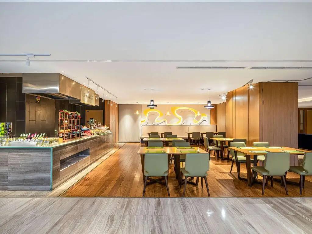 Чэнду: Hilton Garden Inn Chengdu Huayang