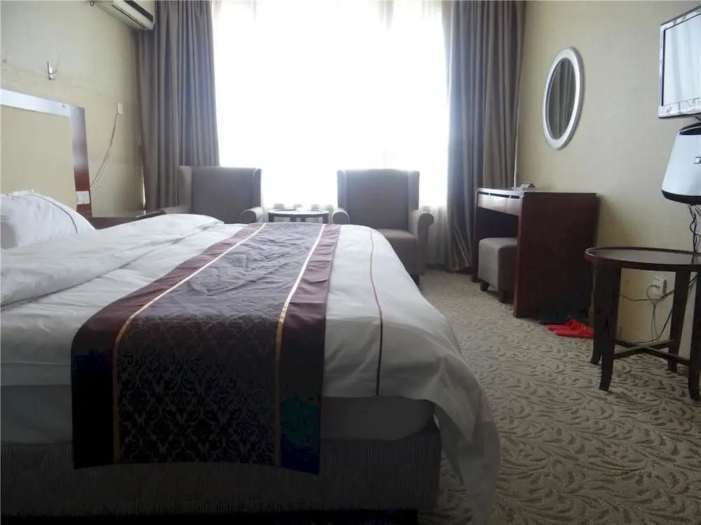 Циндао: Fu Zhi Business Hotel- Qingdao