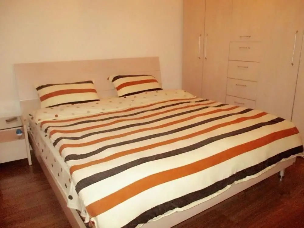 Чэнду: Jinsha Xinjia Apartment