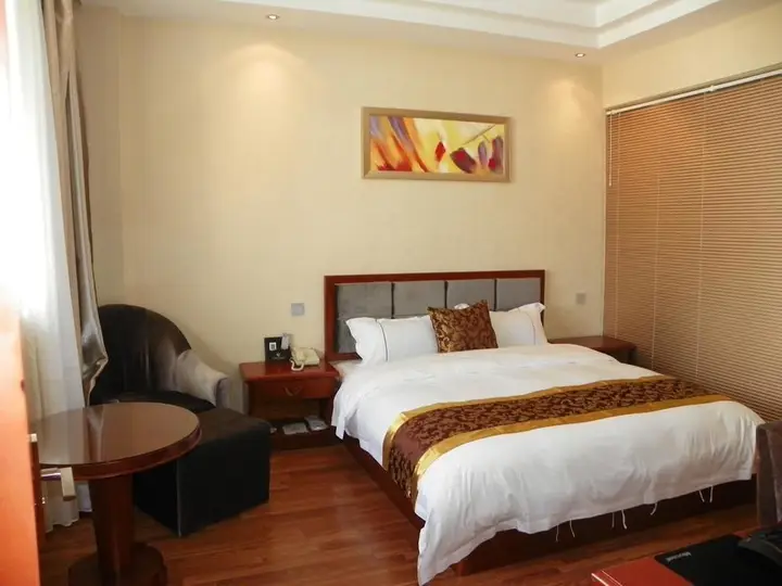 Чэнду: Wuzhou Minren Hotel