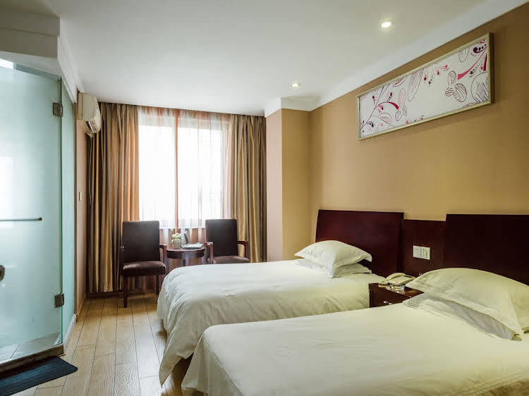 Zhehang Holiday Hotel — фото 1