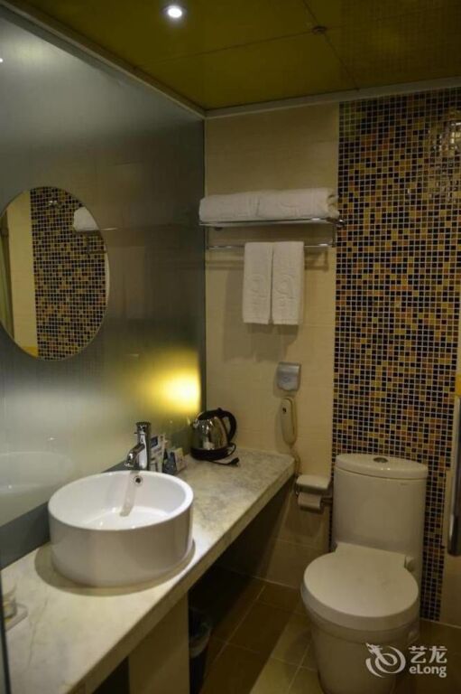 Чэнду: 9 Hotel (Chengdu Nanzhan)