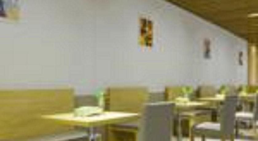 Шэньчжэнь: Motel 168 Shenzhen Futian Port Guihua Road Branch