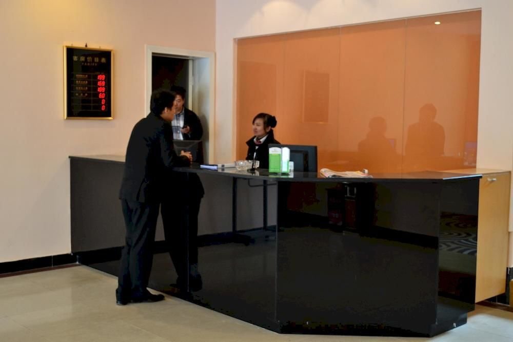 Куньмин: Linhai Hotel - Kunming