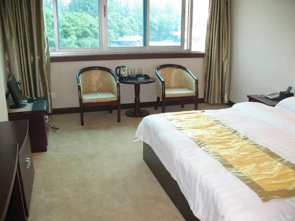 Chengdu Hangfan Holiday Inn — фото 1