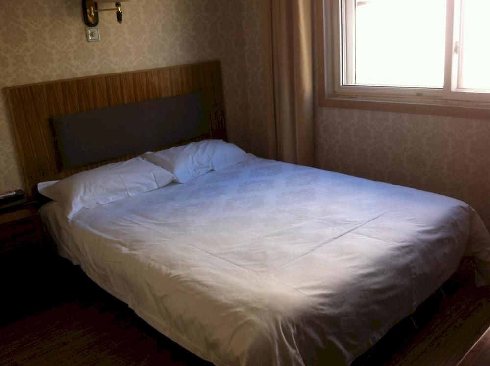 Циндао: Yimin Business Hotel
