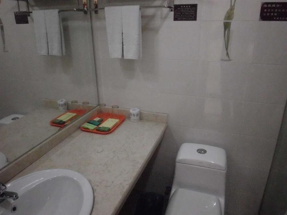 Чэнду: Ruiting Business Hotel