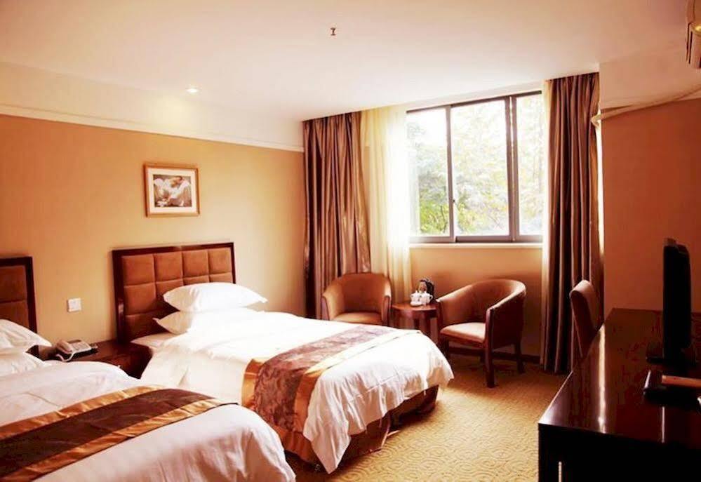 Ming Ya Hotel — фото 1