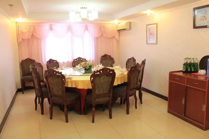 Циндао: Qianshao Hotel Qingdao