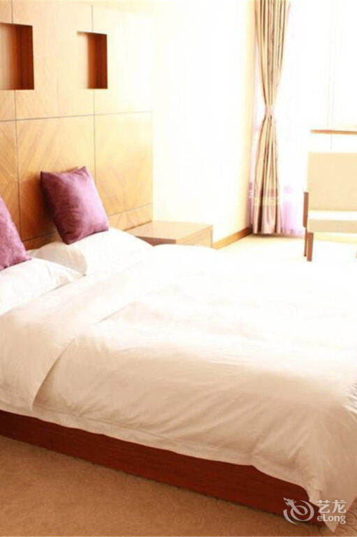 Циндао: Qianqiu Holiday Hotel
