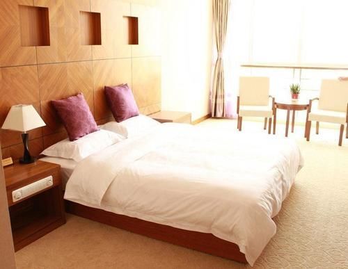Циндао: Qianqiu Holiday Hotel