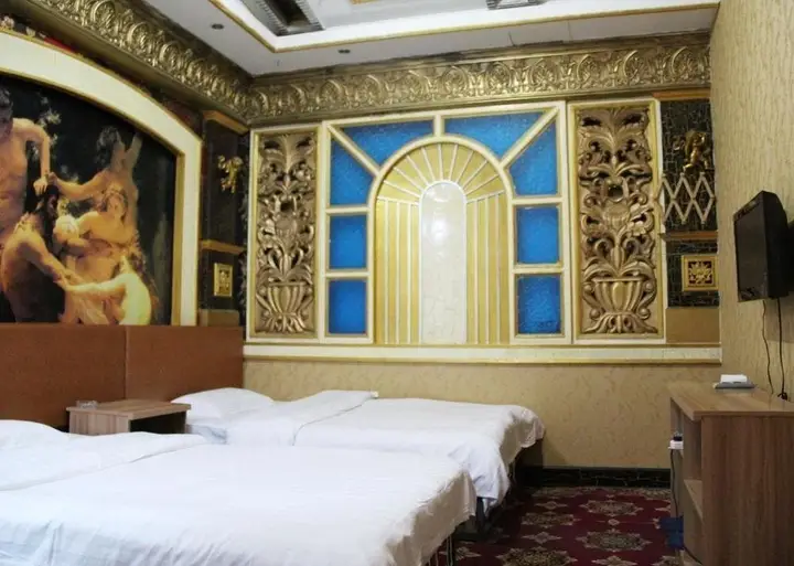 Циндао: Qingdao Zhenningqiao Business Hotel