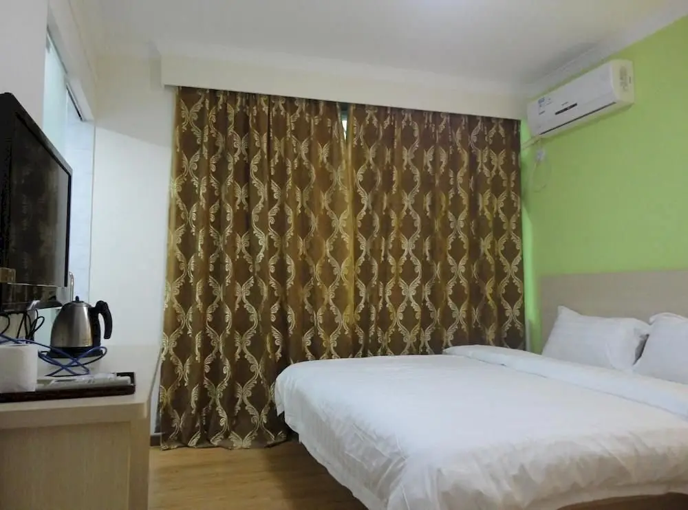 Шэньчжэнь: Qianxi Hotel