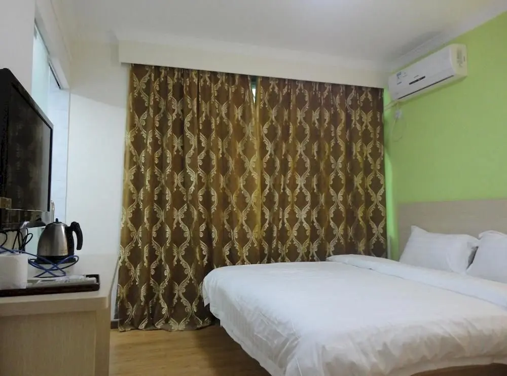 Шэньчжэнь: Qianxi Hotel