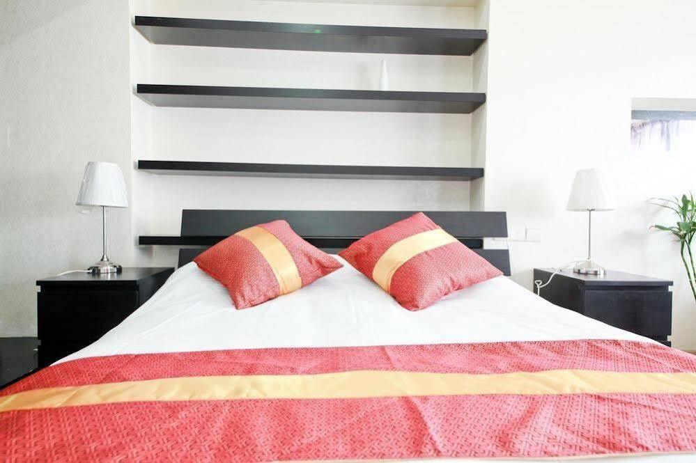Нанкин: Nanjing Free Man Hotel
