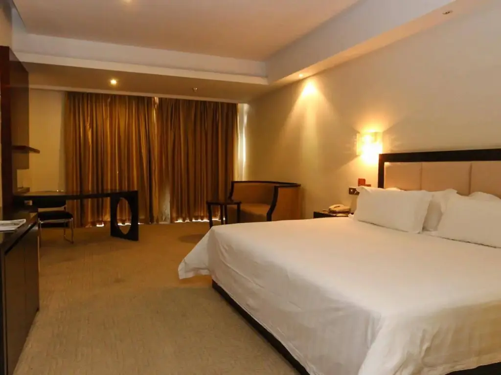 Гуанчжоу: Shenggao Hotel Guangzhou Dongpu Branch