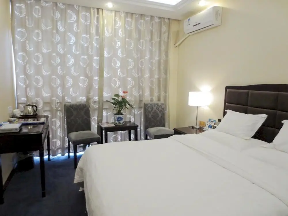 Чэнду: Pai Hotel Chengdu Cu Bridge Oushang City of Female Shoes