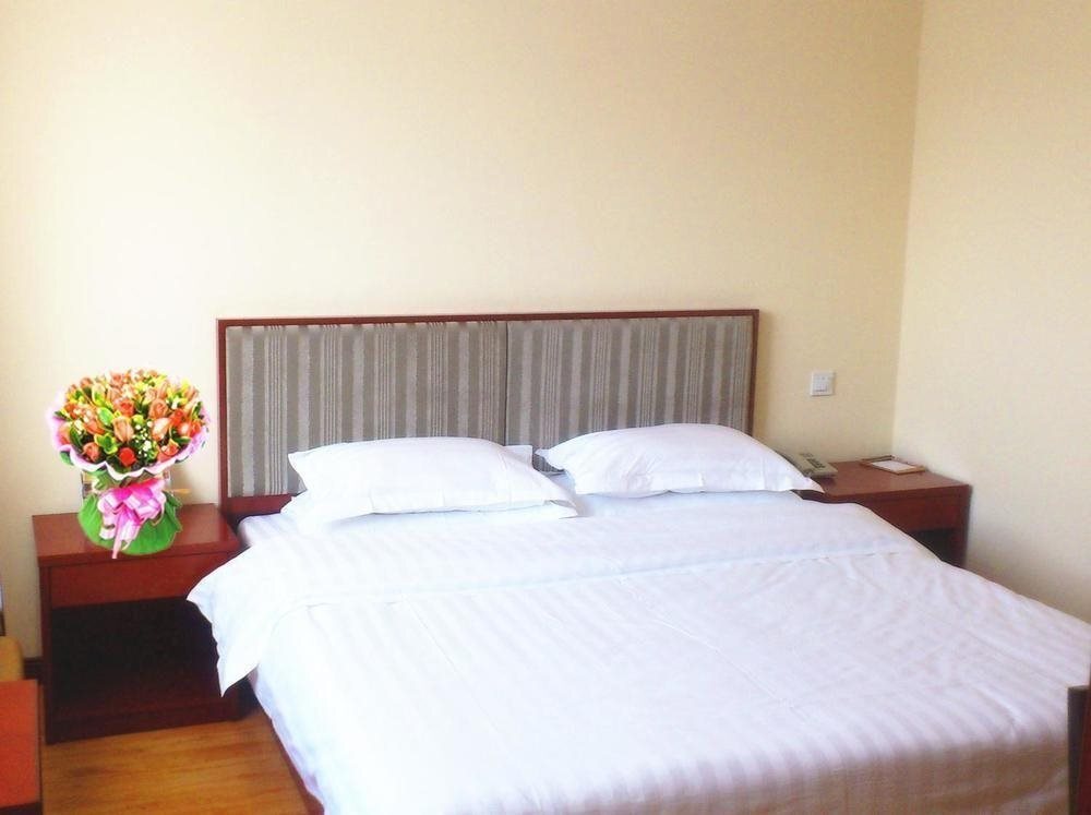 Циндао: Shiyuan Lishe Business Hotel