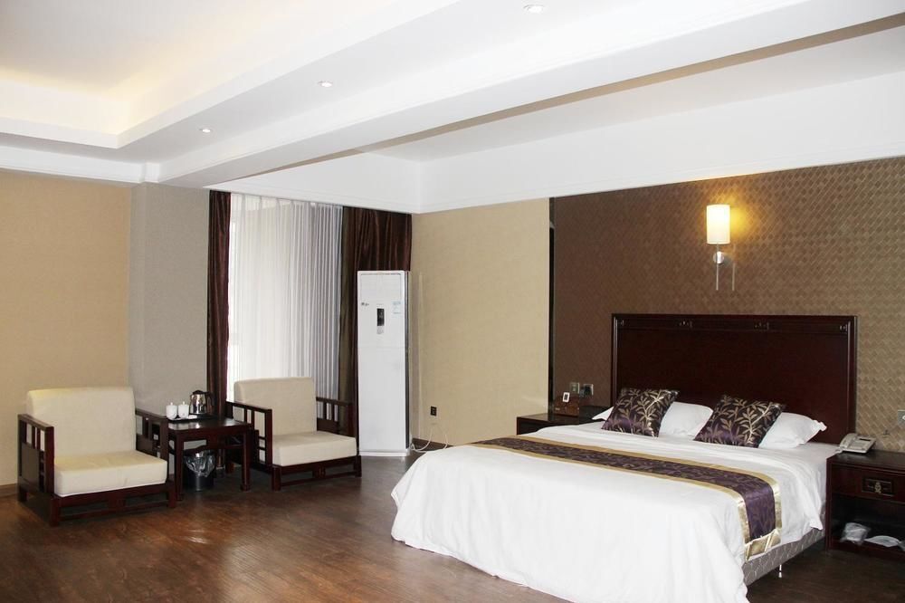 Чэнду: Xinyi Hotel