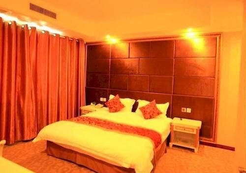 Чэнду: Feilong Hotel