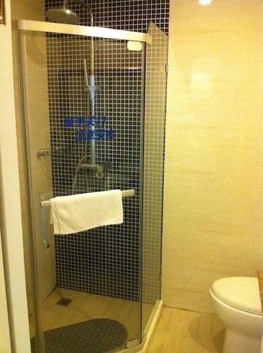 Чэнду: Feilong Hotel