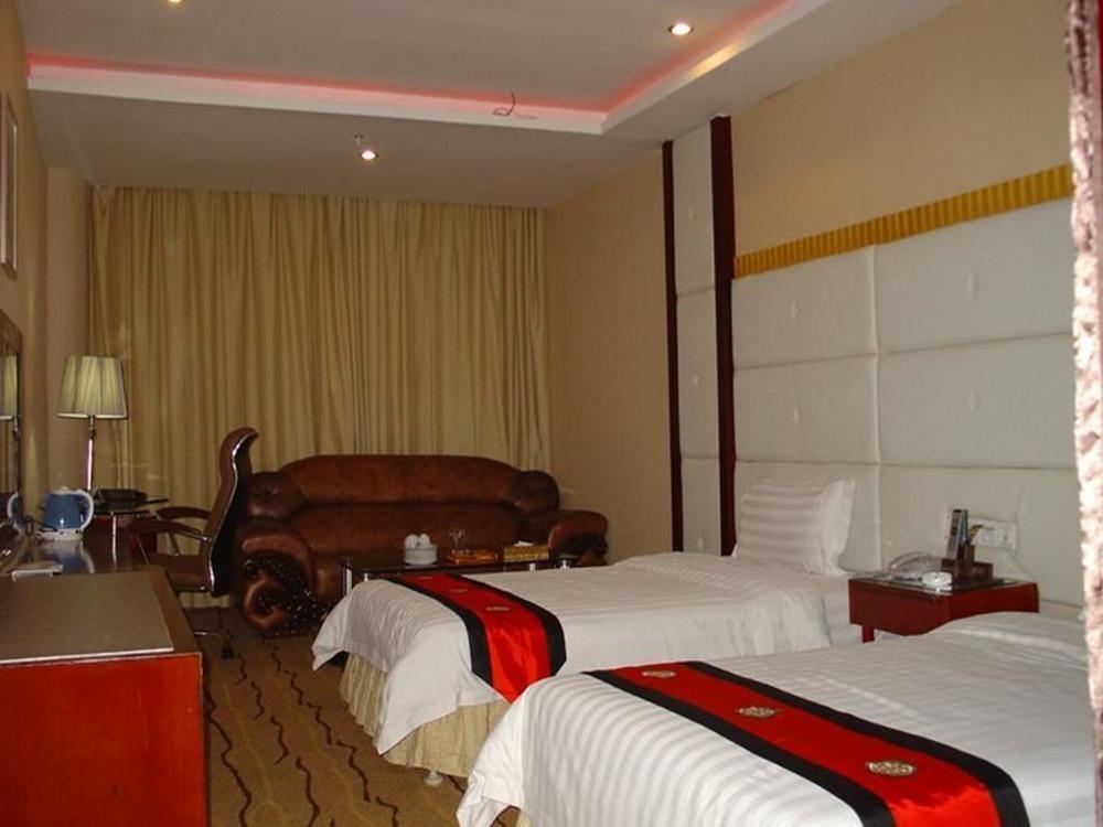 Чжухай: Huaxia Hotel (Zhuhai Doumen Gymnasium Zhongxing South Road)