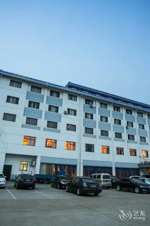 Чаншу: Vienna Hotel