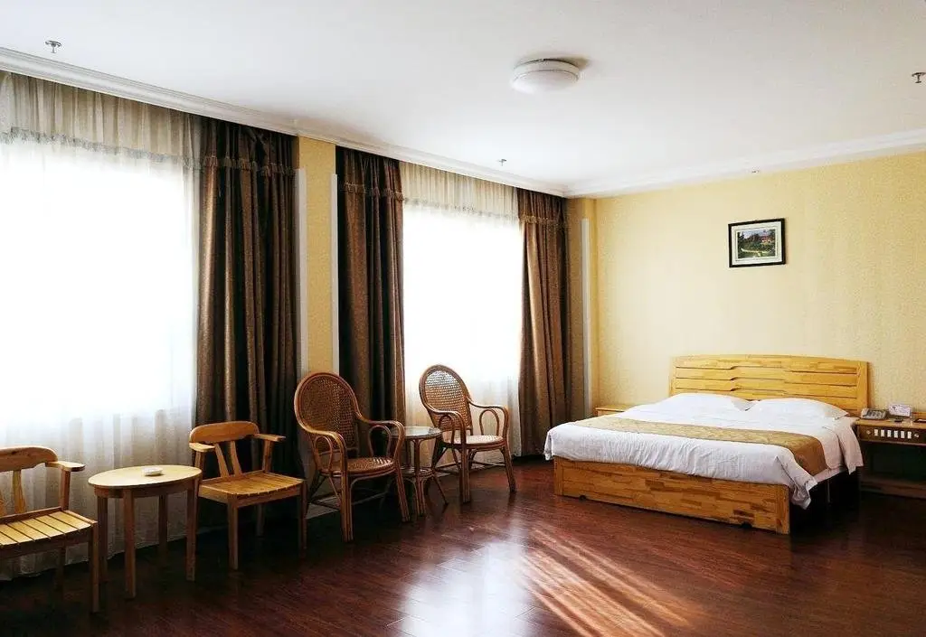 Циндао: Likelai Business Hotel - Qingdao
