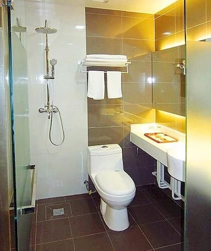 Циндао: Qingdao Mengsaiwang Hotel