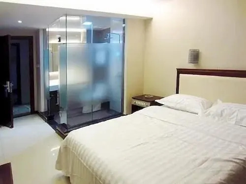 Циндао: Qingdao Mengsaiwang Hotel