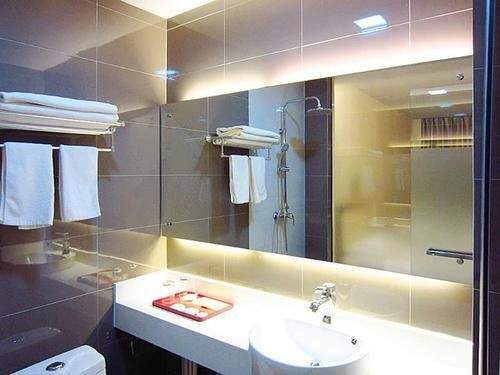 Циндао: Qingdao Mengsaiwang Hotel