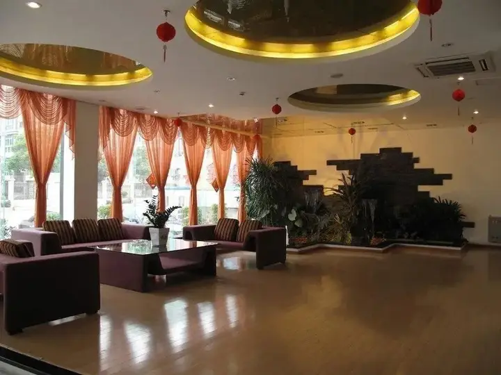 Чжухай: Brilliant Sky Business Hotel