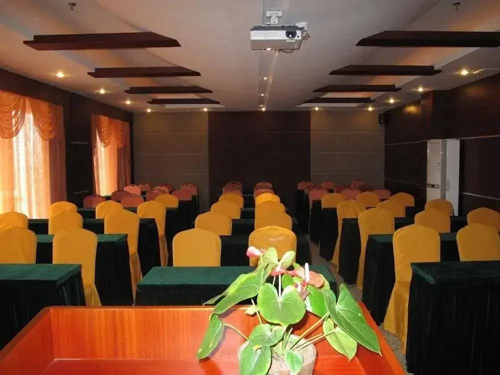 Чжухай: Brilliant Sky Business Hotel