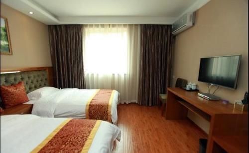 Чэнду: Chengdu Xiangping Business Hotel
