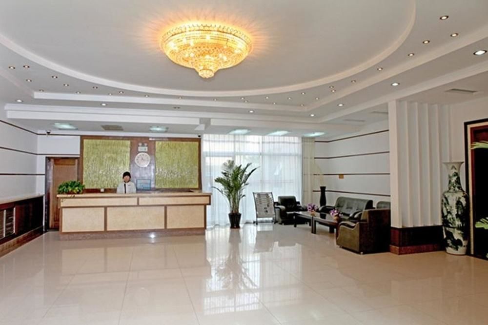 Циндао: Runhang Hotel