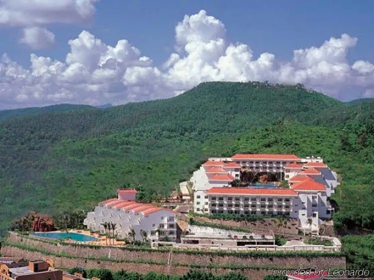 Guesthouse International Hotel Sanya — фото 1