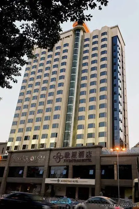 Jovenstars Hotel — фото 1