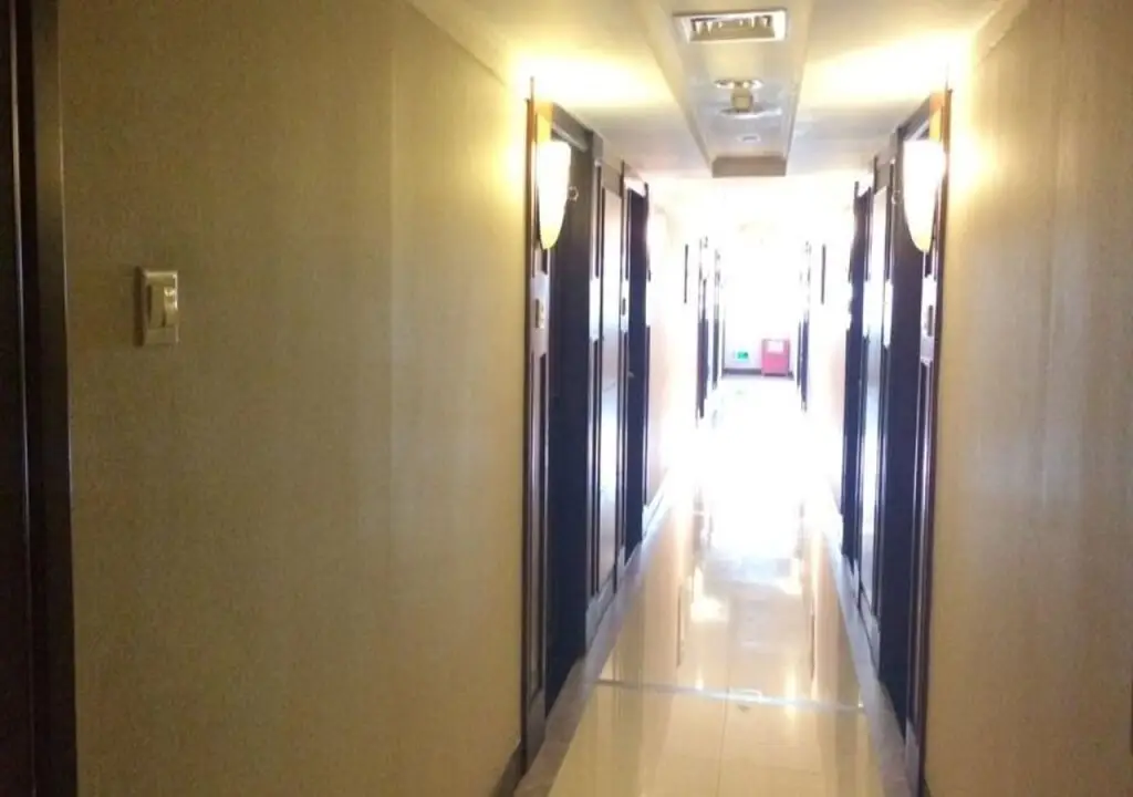 Lee Garden Inn — фото 1