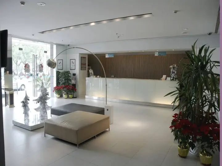 Шанхай: Jinjiang Inn Shanghai Luwan Liyuan Hotel