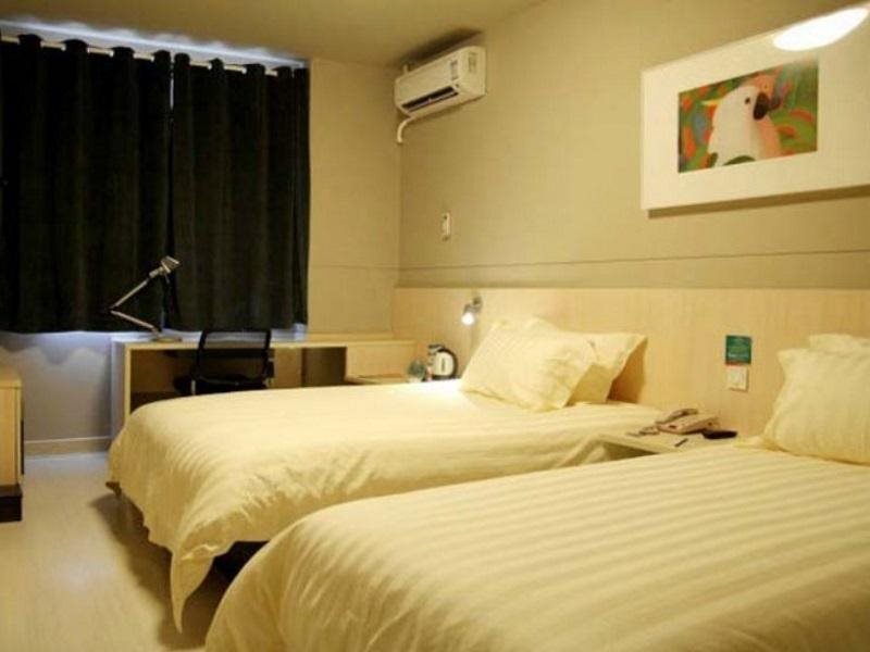 Цзиньцзэ: Jinjiang Inn Suzhou Wujiang Zhongshan North Road