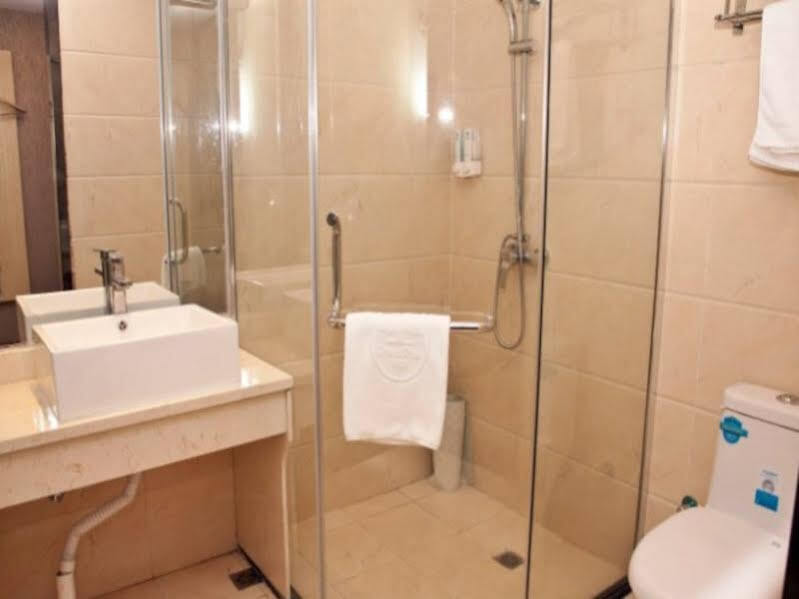Фучжоу: Fuzhou Muxi Boutique Hotel (Yantaishan Student Street)