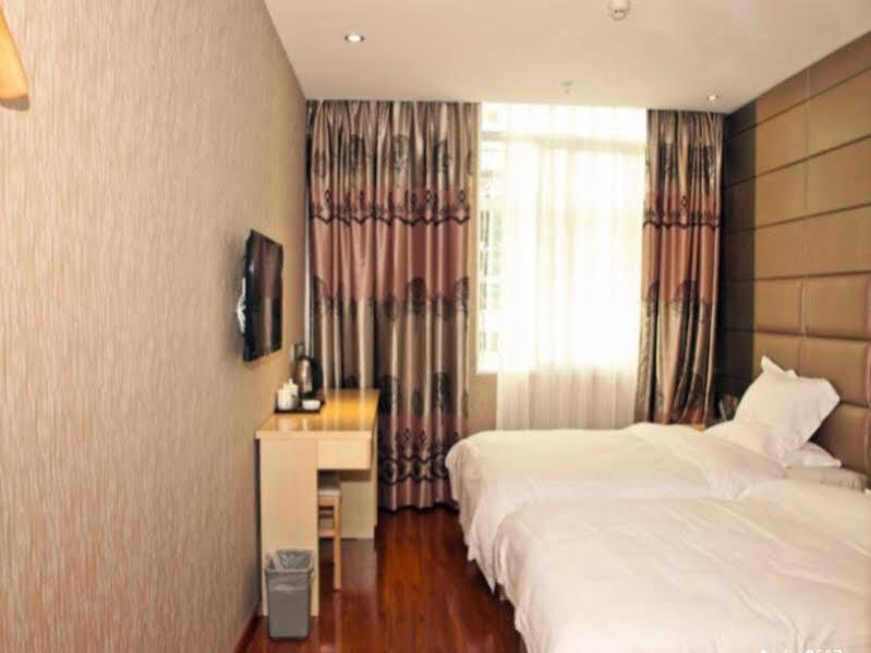 Фучжоу: Fuzhou Muxi Boutique Hotel (Yantaishan Student Street)