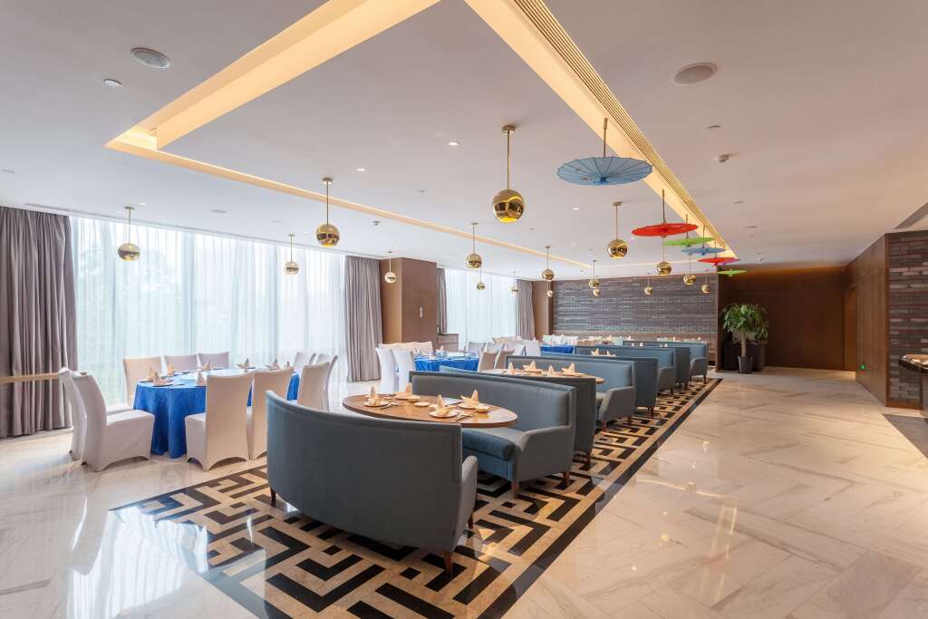 Шанхай: Radisson Exhibition Center Shanghai