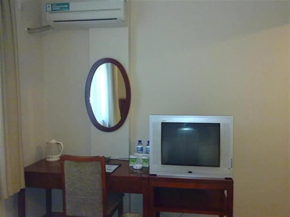 Чэнду: GreenTree Inn Chengdu Kuanzhai Alley RenMin Park Hotel